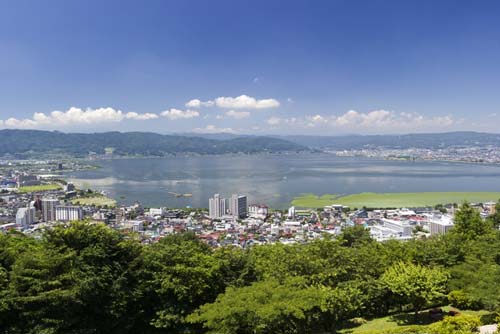 立石公園から展望する諏訪付近の街並み